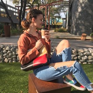 Meet your Posher, Avery